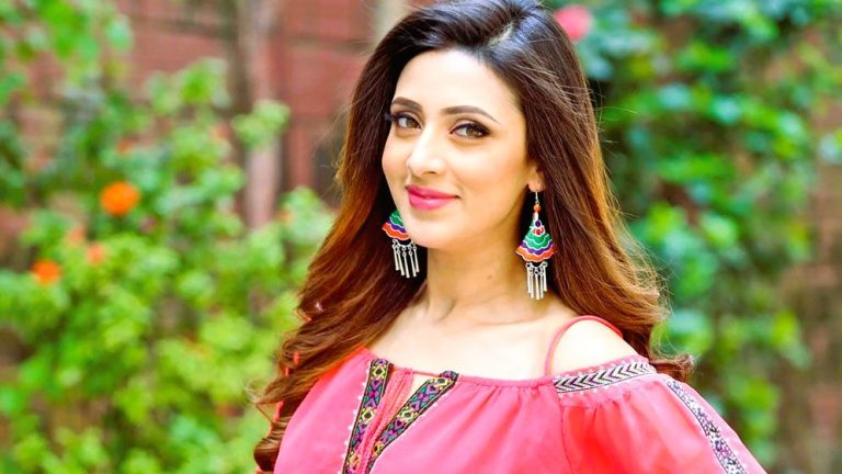 দেশে ফিরেই নতুন প্রজেক্টে ব্যস্ত বিদ্যা সিনহা মিম