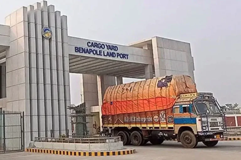 ৪ মাসে বেনাপোল দিয়ে আমদানি ১৮,৮০০ টন চাল