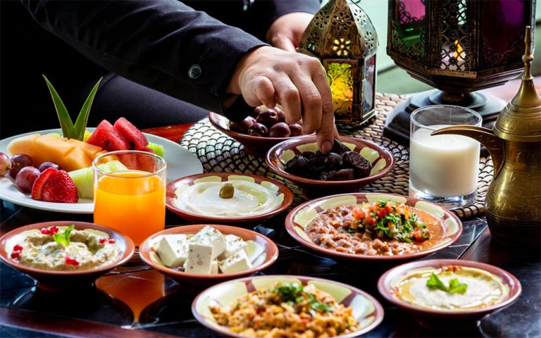 ইফতারের ফজিলত ও উপকারিতা