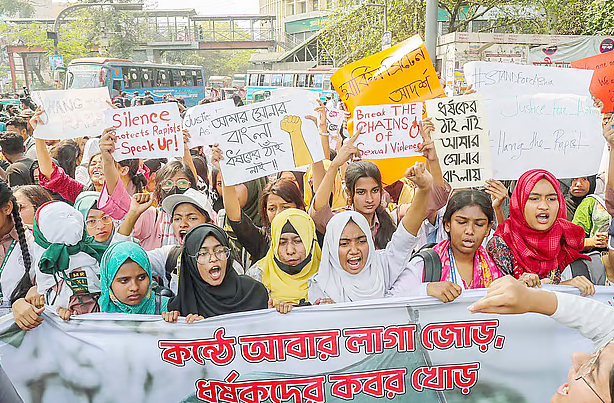 ঠিক-বেঠিক নির্ধারণে মৌলিক অধিকার ও স্বাধীনতা লঙ্ঘন হচ্ছে না তো