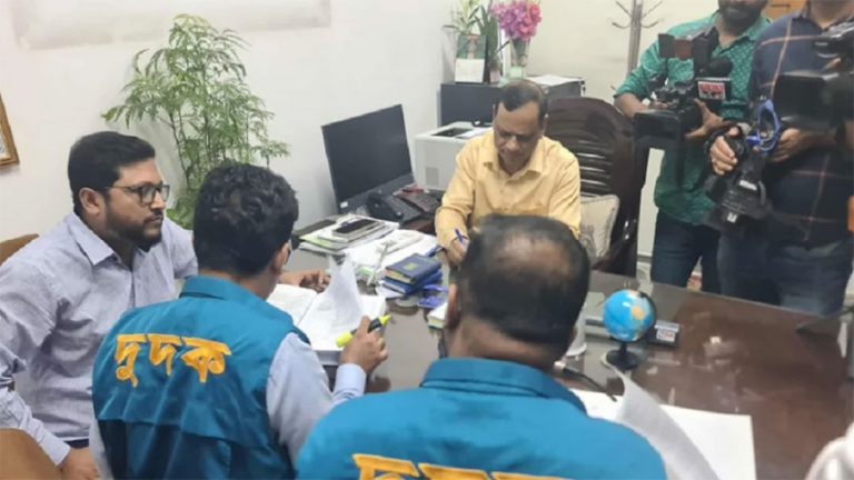 এলজিইডি কার্যালয়ে ১৯০৯ কোটি টাকার প্রকল্পে দুর্নীতির প্রমাণ মিলেছে