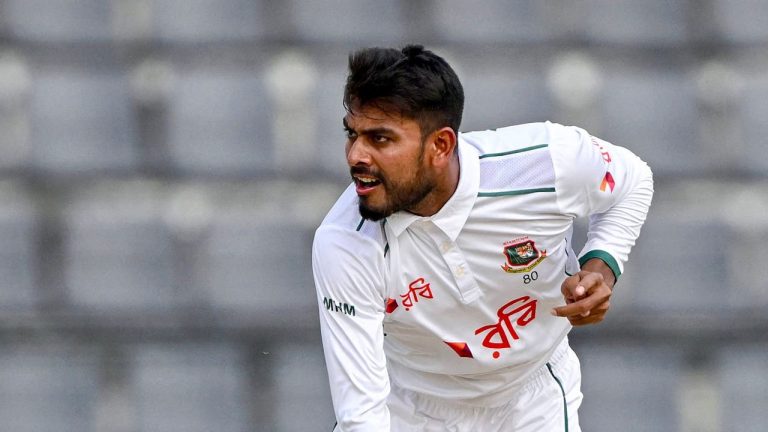 সাকিবকে টপকে বিশ্বসেরা ক্রিকেটারদের কাতারে মিরাজ