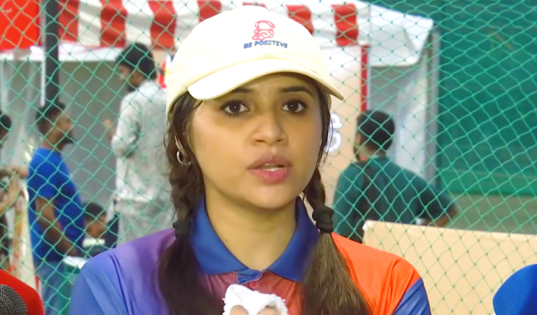 খেলায় হিজাব বা ওড়না পরে মাঠে নামা অসম্ভব: তাসনুভা তিশা