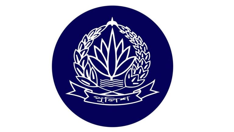 আইনশৃঙ্খলা নিয়ন্ত্রণে পুলিশের ছুটি বাতিল