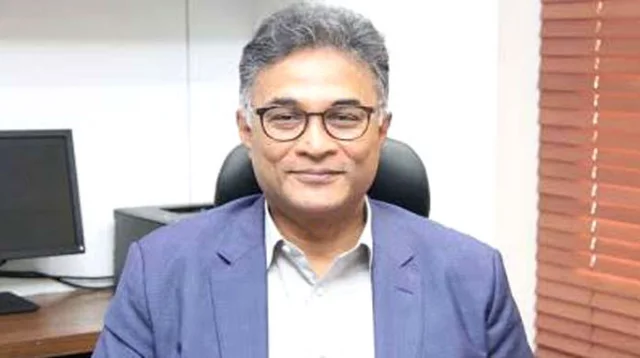 সাবেক মুখ্য সচিব কায়কাউসের কারসাজিতে আদানির শুল্ক ফাঁকি সাবেক মুখ্য সচিব কায়কাউসের কারসাজিতে আদানির শুল্ক ফাঁকি