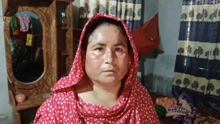 প্রাইমারি পাস ‘ডাক্তার’ রশিদা ২০ বছর যাবৎ অপারেশন করছেন! প্রাইমারি পাস 'ডাক্তার' রশিদা ২০ বছর যাবৎ অপারেশন করছেন!