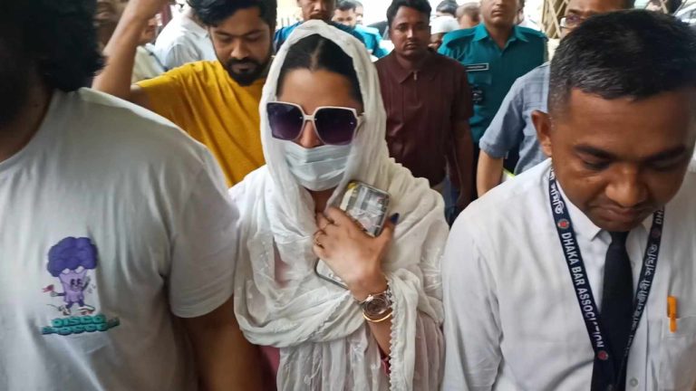 শ্লীলতাহানির মামলায় আদালতে হাজির পরীমণি