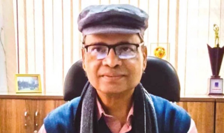 গণঅভ্যুত্থানে সাধারণ মানুষ প্রতারিত হয়েছে: এম এম আকাশ
