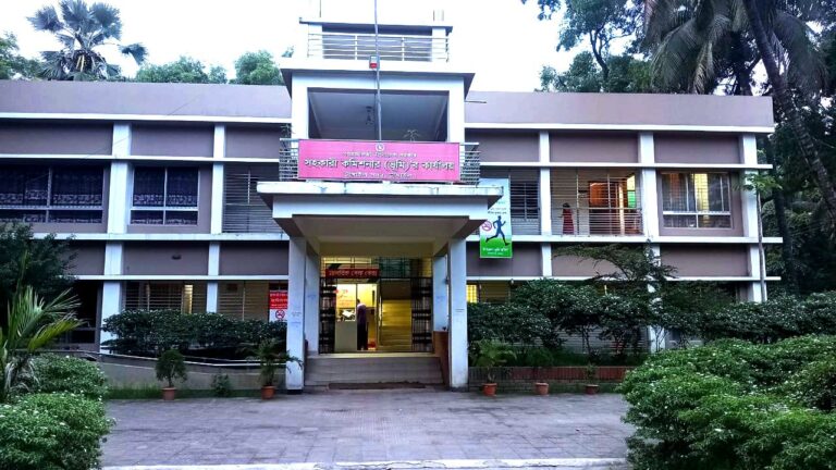 এসি ল্যান্ড দপ্তরের নামে কোটি টাকার কেলেঙ্কারি