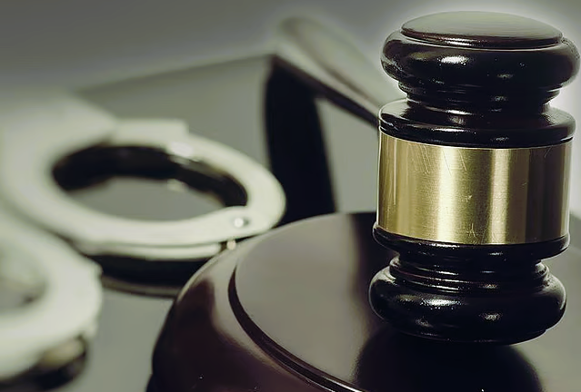 ২২ বছরে ১১ স্বামী হত্যা, আদালতে স্বীকারোক্তি দিলেন ইরানি নারী