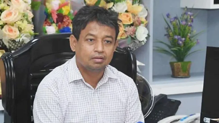 সাবেক ডিবি প্রধানসহ ১৮ পুলিশ কর্মকর্তা সাময়িক বরখাস্ত