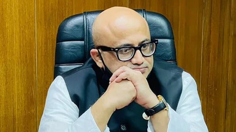 ডা. মুরাদের বিরুদ্ধে গ্রেফতারি পরোয়ানা জারি