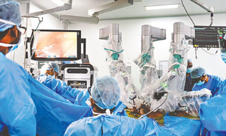 কেন বাংলাদেশের হৃদরোগ চিকিৎসা ঢাকায় সীমাবদ্ধ?