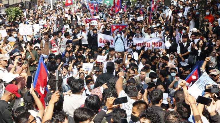 ভারতের তরুণরা নেপালের পথ অনুসরণ করবে কি?