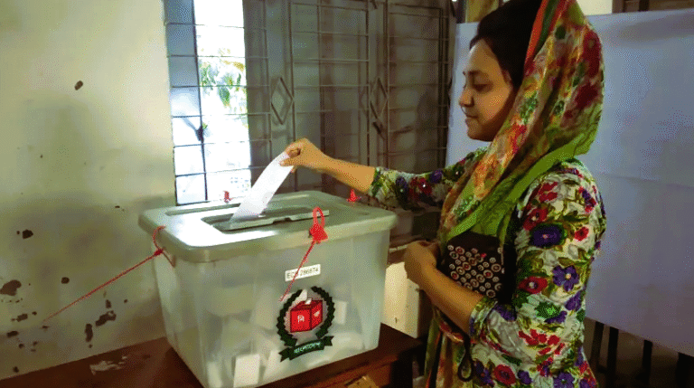 ত্রয়োদশ নির্বাচনে জনগণ কি ভোট দিতে যাবে?