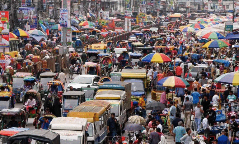 রাস্তায় ব্যাটারিচালিত রিকশা রূপে চলন্ত বোমা