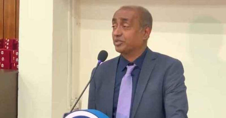 তেল মজুতদারির শাস্তি মৃত্যুদণ্ড: আইনমন্ত্রী