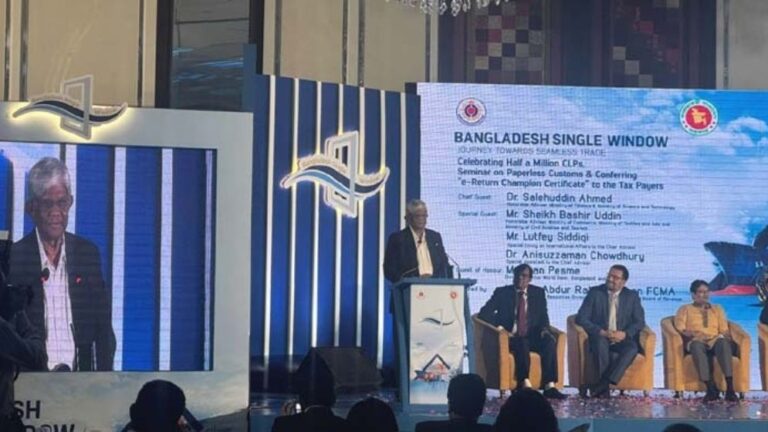 কর আদায়ে জোর নয়, ব্যবসা বৃদ্ধির ওপর গুরুত্ব দিতে হবে