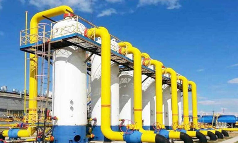 শিল্পে ধস ঠেকাতে গ্যাস সরবরাহ ও দাম নিয়ন্ত্রণ জরুরি