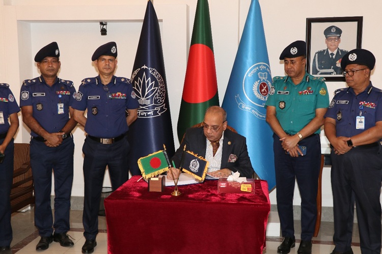 সারদা পুলিশ একাডেমিতে প্রধান বিচারপতির সফর
