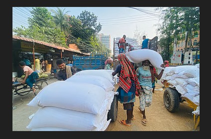 ঐতিহ্যবাহী নিতাইগঞ্জের ব্যবসাকেন্দ্রে নেমেছে মন্দার ছায়া