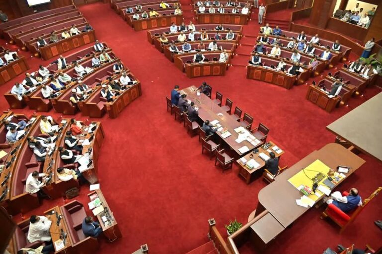 বহুবিবাহ নিষিদ্ধ করলো আসাম, আইন ভাঙলে ১০ বছরের কারাদন্ড