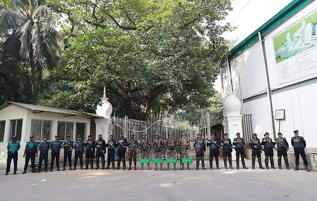 ট্রাইব্যুনাল ঘিরে কড়া নিরাপত্তা ব্যবস্থা জোরদার