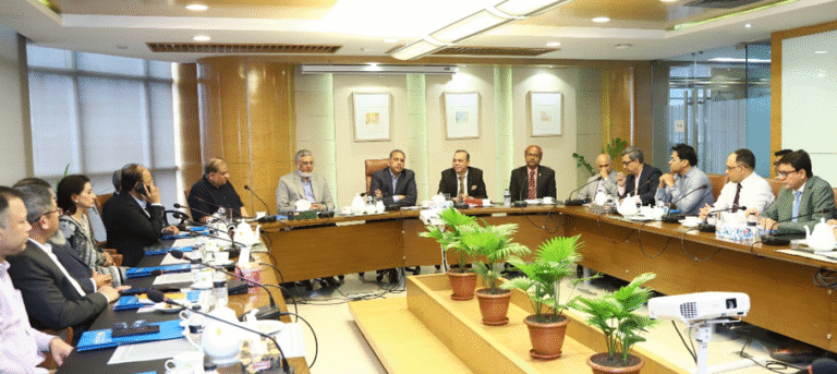 ৬ বিলিয়ন ডলারের মাইলফলক স্পর্শ করবে ওষুধশিল্প