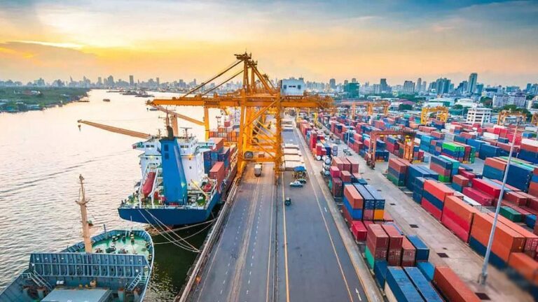 অক্টোবরে পণ্য রপ্তানি কমেছে ৭.৪৩ শতাংশ