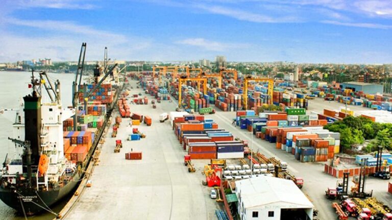 চট্টগ্রাম বন্দরে লিফট কেনায় কোটি টাকার দুর্নীতি