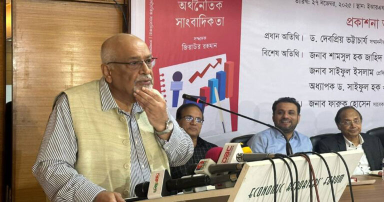 স্বচ্ছতা ছাড়া বড় বিনিয়োগ ঝুঁকিপূর্ণ: দেবপ্রিয়