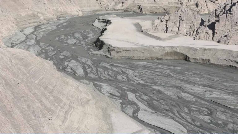 ভয়াবহ খরায় ইরানের কৃত্রিম বৃষ্টি উদ্যোগ