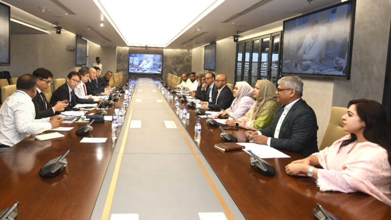 দেশের তৈরি ফ্যাশনেবল পোশাকের আমদানি বাড়াবে জাপান