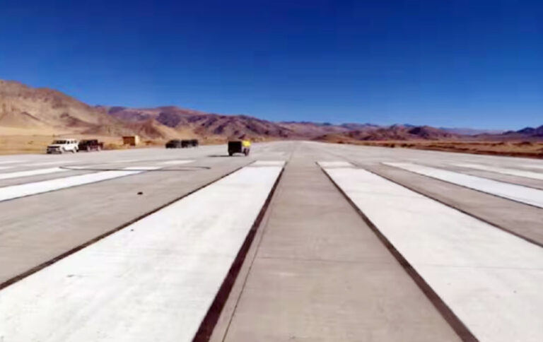 চীন সীমান্তবর্তী লাদাখে নতুন বিমানঘাঁটি করছে ভারত