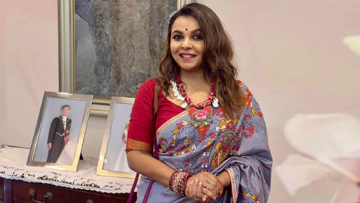 ৩২ নম্বরে বুলডোজার নিয়ে যাওয়া দলকে ‘রাজাকার’ বললেন শাওন