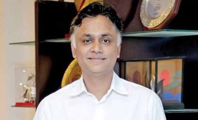 ব্যবসায়ীদের স্বপ্ন ভেস্তে দিচ্ছে উচ্চ সুদহার