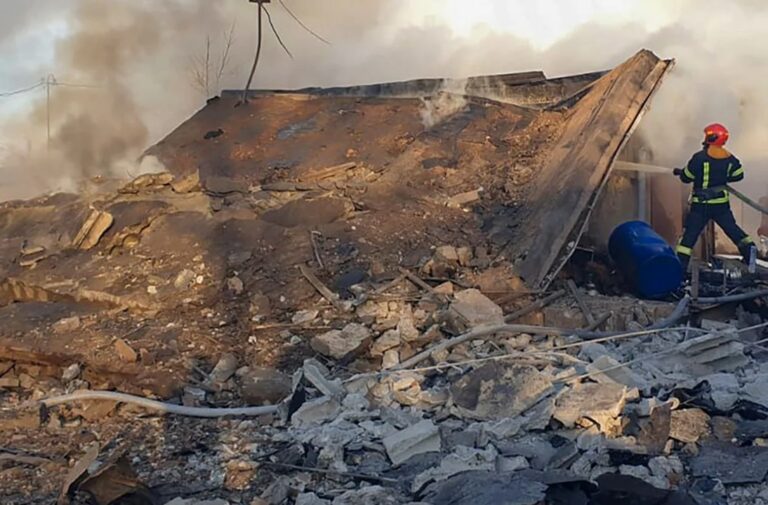 রাশিয়ার হামলায় ইউক্রেনে তাপ ও পানি সরবরাহ বন্ধ