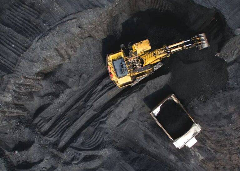 ২০৩০ সালের মধ্যে বিশ্বব্যাপী কয়লার চাহিদা কমবে