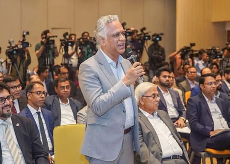 কর-সন্ত্রাস থেকে মুক্তি চাইছেন উদ্যোক্তারা