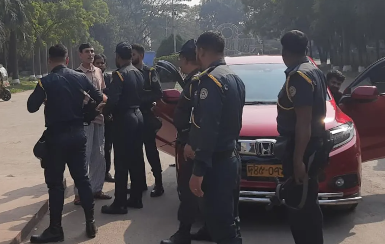 কাশিমপুর কারাগার থেকে ২৬ বছর পর মুক্তি পেলেন পাকিস্তানি