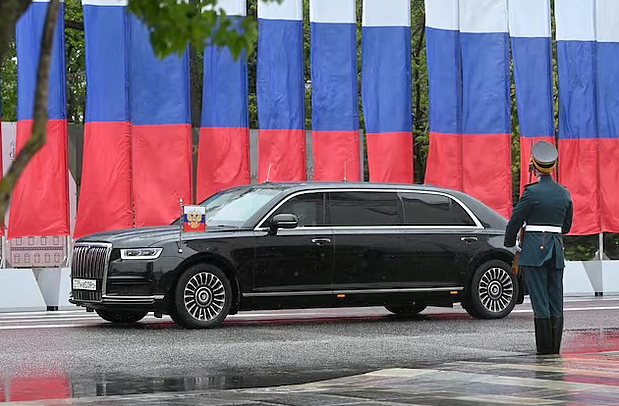 পুতিনের অন্যতম নিরাপদ গাড়ি অরাস সেনাট—এর বিশেষত্ব কী?