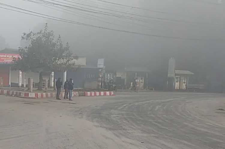 পঞ্চগড়ে সর্বনিম্ন তাপমাত্রায় দুর্ভোগে মানুষ