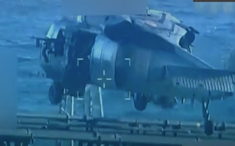 যুক্তরাষ্ট্রের ট্যাংকার দখলের ঘটনাকে ‘জলদস্যুতা’ বলল ভেনেজুয়েলা