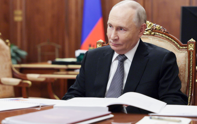 রাশিয়ার ২ হাজার ৪৬০ কোটি ডলার আটকে দিচ্ছে ইইউ