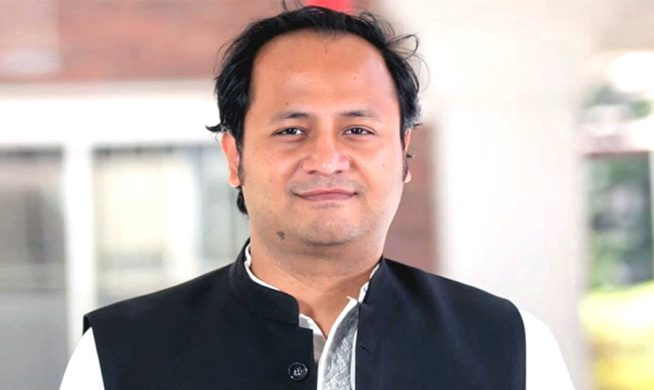 নওফেল চক্রের নিশানায় কাস্টমস কর্মকর্তারা