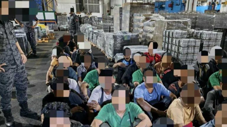 মালয়েশিয়ায় সাঁড়াশি অভিযানে ৭২ বাংলাদেশিসহ আটক ৪০২