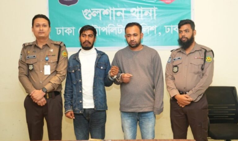 বিদেশি পিস্তল-ম্যাগাজিন ও চার রাউন্ড গুলিসহ গ্রেপ্তার ২