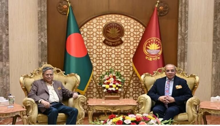 রাষ্ট্রপতির সঙ্গে বিদায়ী সাক্ষাৎ করলেন প্রধান বিচারপতি