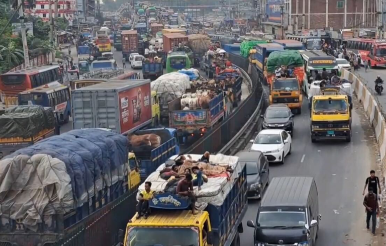 গাজীপুর মহাসড়কে নরকযন্ত্রণা, দায়িত্বশূন্যতা কেন?