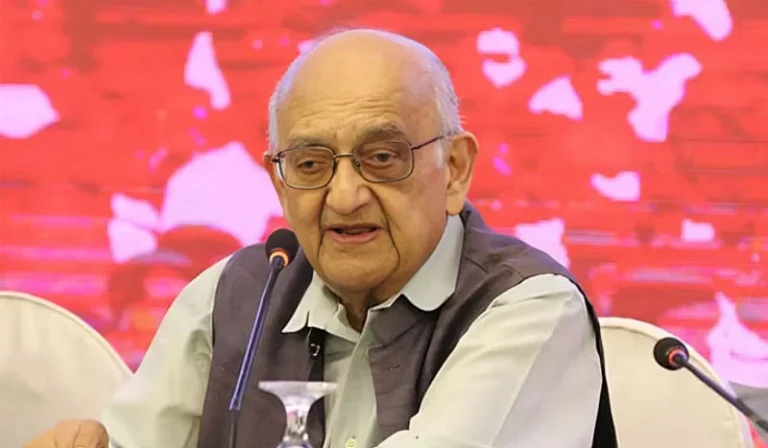 গণতন্ত্রের আসন এখন এলিটের নিয়ন্ত্রণে: রেহমান সোবহান